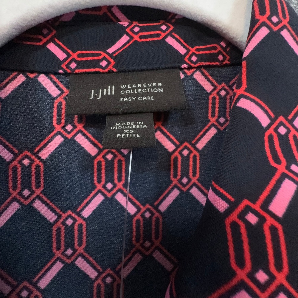 J. Jill Blouse Women XS Blue Pink Geometric Wearever Petite Button Up Blouse NEW - Picture 5 of 11